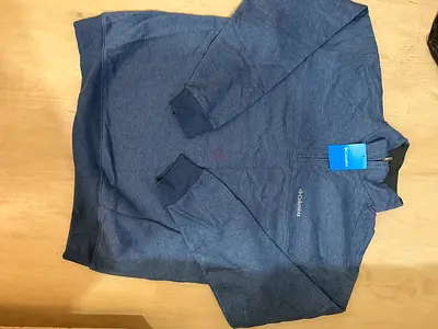 Brand New- Men’s Columbia Fleece 1//4 zipper Jacket- Size Large- Newly Stuff!!!!