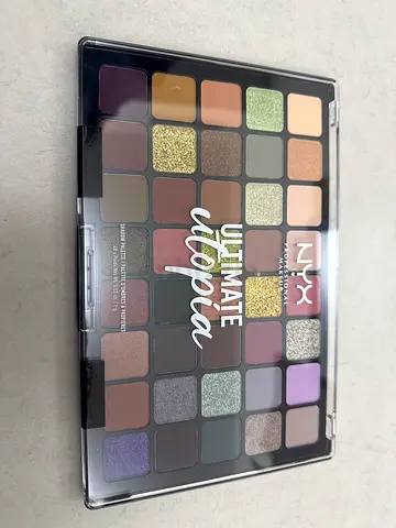 Nyx ultimate utopia eyeshadow palette