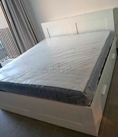 IKEA brimness queen 160×200cm bed with headboard+ 4 storage drawers underneath and with IKEA mattres