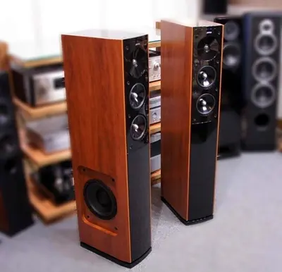 2PC JAMO S606 SPEAKERS WITH INBUILT SUBWOOFER