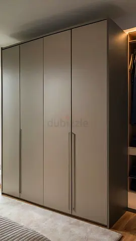 Sleek Modern Wardrobe for Organized Living