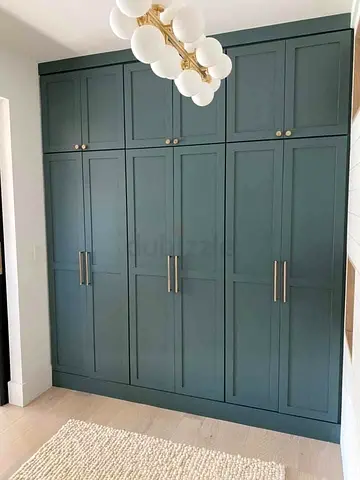 Stylish Modern Wardrobe with Sleek Finish