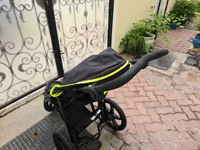 High duty Stroller for Your child while exercising abudhabi