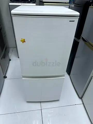 Sharp frige orjinal Japan working is one year warraanty