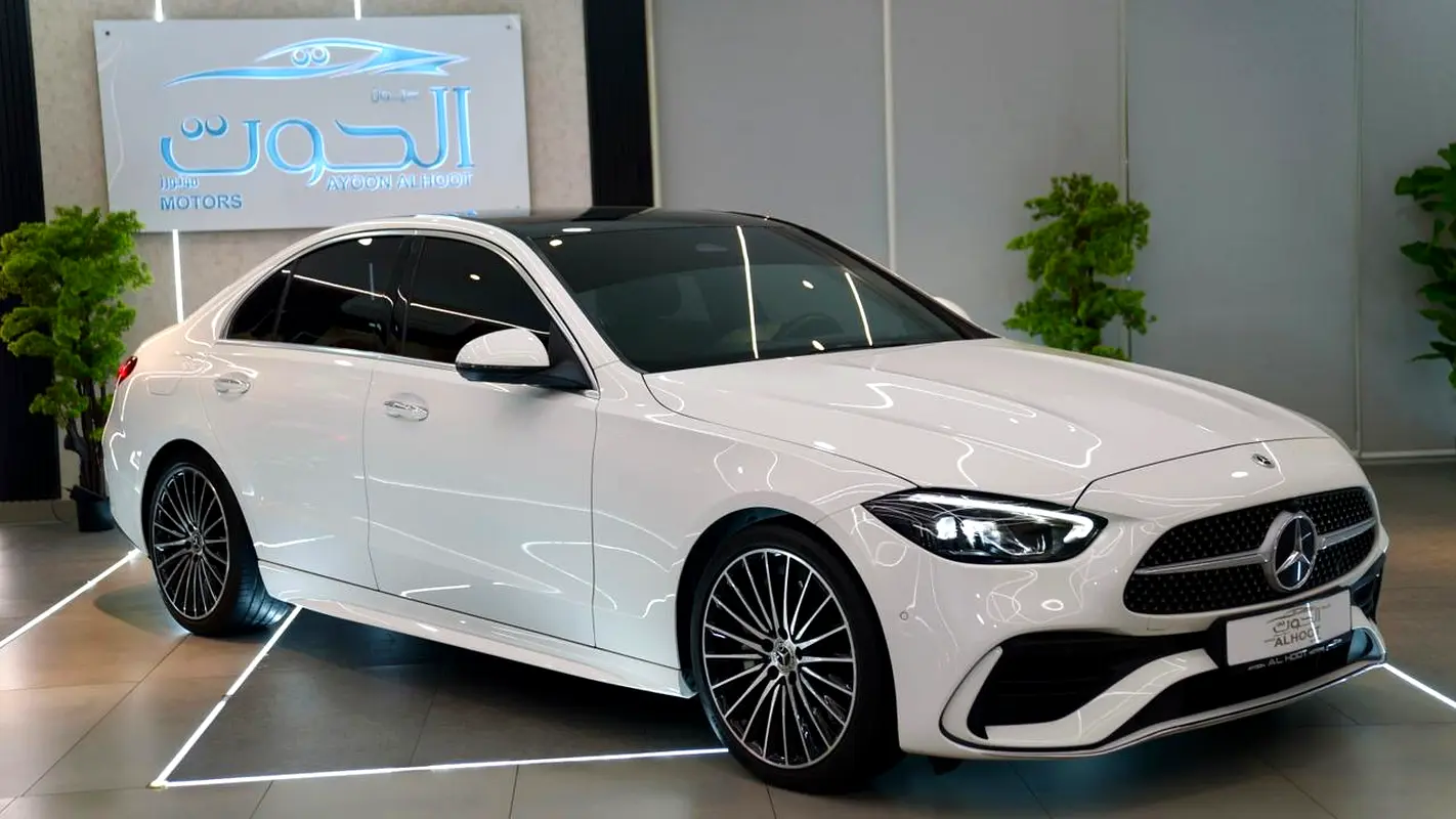Mercedes-Benz C-Class 2023 — photo 1 of 19