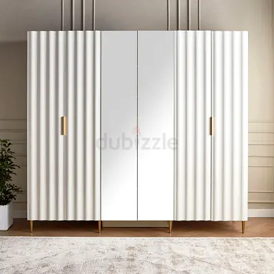 Modern Mirrored Wardrobe with Elegant Design