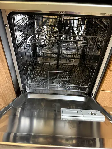 Top-Quality Dishwasher in Great Condition