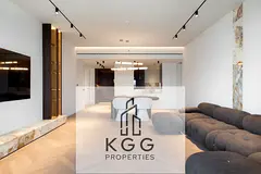 FULLY RENOVATED/PALM VIEW/ TWO PARKING/VACANT
