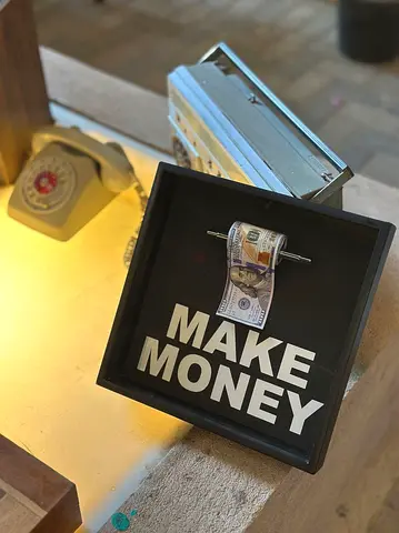 Unique Make Money Artwork