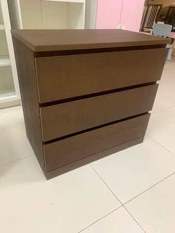 Sturdy 3-Drawer Chest of Drawers