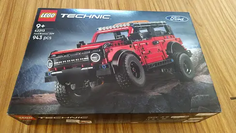 Lego - Tehnic Car (943 pcs)