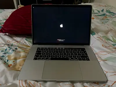 MacBook Pro 15” (2019) – Intel i9, 16GB RAM