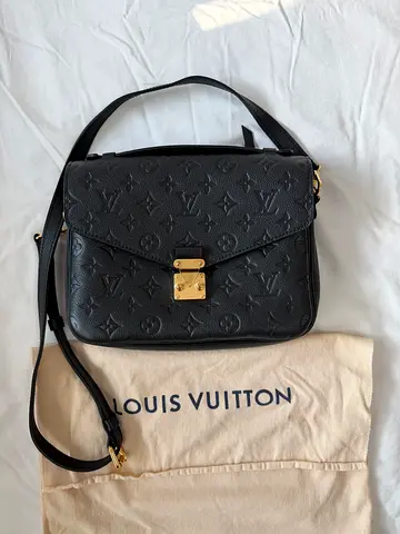 Authentic Louis Vuitton Pochette Métis – Black | Full Set