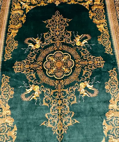 Elegant Traditional Persian Rug