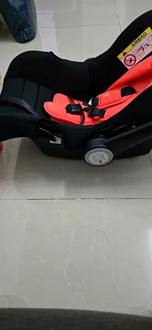 Infant Car Seat in Excellent Condition
