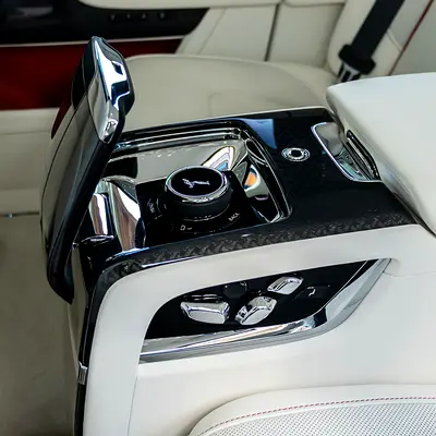 2025 ROLLS-ROYCE CULLINAN — миниатюра 17