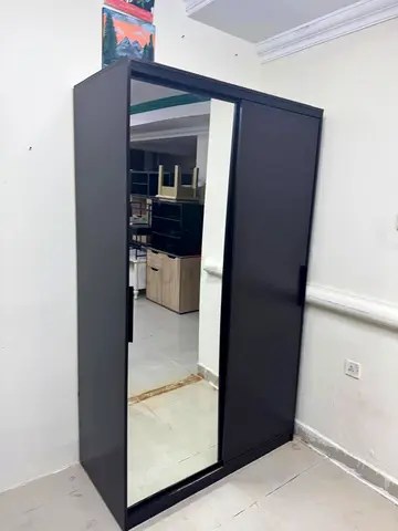 Sleek Sliding Door Wardrobe with Mirror