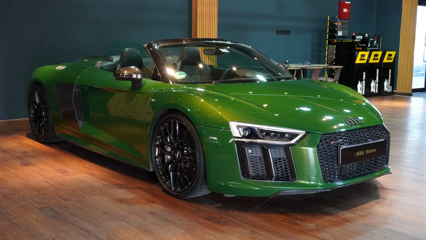 Audi R8 2018 — photo 1 of 17