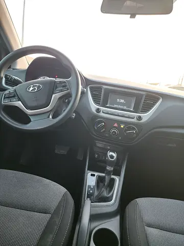 2021 Hyundai ACCENT — миниатюра 15