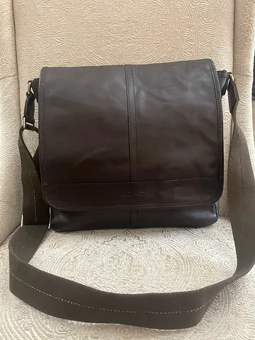 AUTHENTIC COACH LEATHER BAG FOR MEN…