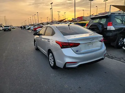2021 Hyundai ACCENT — миниатюра 5