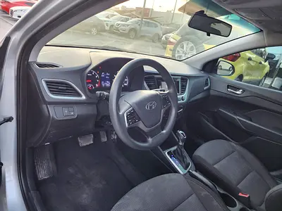 2021 Hyundai ACCENT — миниатюра 12