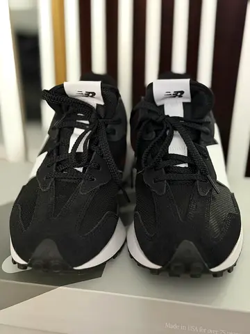 New Balance 327 Men Lifestyle Shoes Black/White - 43 EU