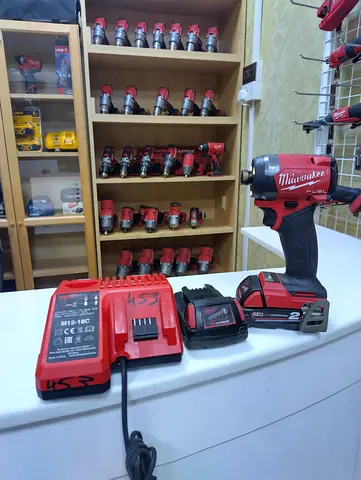 MILWAUKEE (2850-20)IMPACT DRIVER 18V B.L