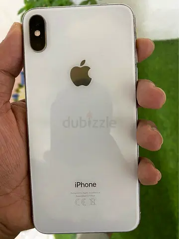 iPhone XS Max – Clean Condition