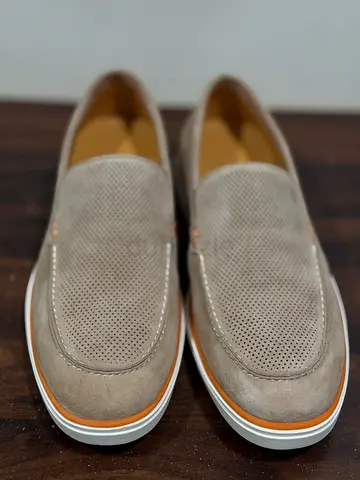 loafers are crafted from soft suede with an almond-shaped toe. Almond toe Slips on Suede upper Rubbe