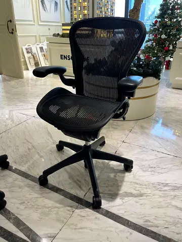 Herman Miller Aeron Classic Chair size B Black