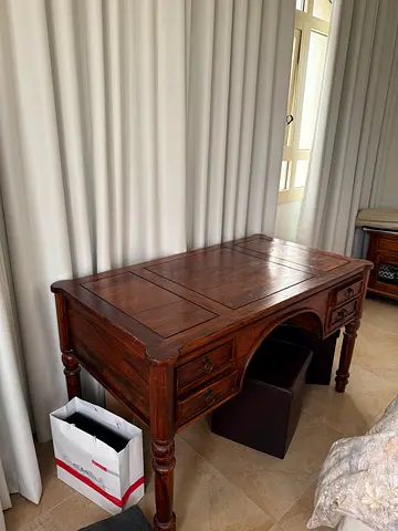 Marina wood office table