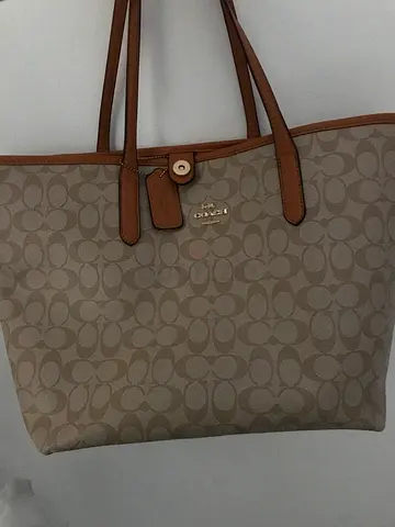 Women handbag