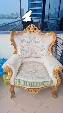 Regal Chair