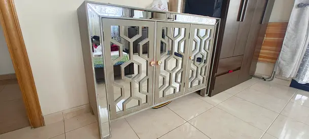 Elegant Mirrored Console Table for Stylish Storage