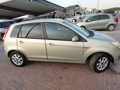 2014 FORD FIGO 照片 4