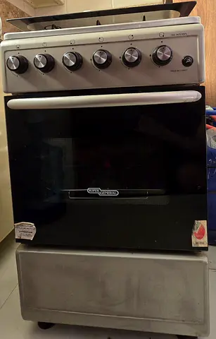 4 Gas burner with oven for sale