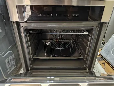 Bosch built in oven touch panel excellent condition like new