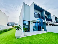 Brand New Ultra Luxurious 4+Maid With Garden