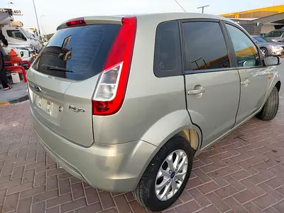 2014 FORD FIGO 照片 6