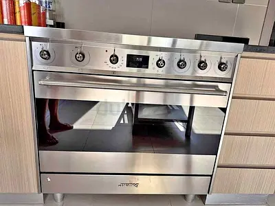 Smeg freestanding induction cooker 90cm Latest model