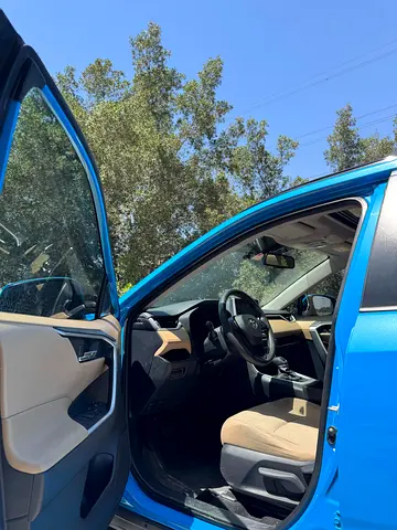 صورة 9 لـ 2019 Toyota RAV 4