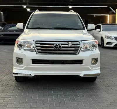 للبيع تويوتا لاند كروزر VXR 2010 محول2015  
	•	الموديل: 2010/محول 2015