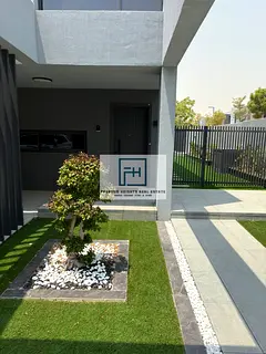 3 bedrooms all master corner townhouse available for rent.