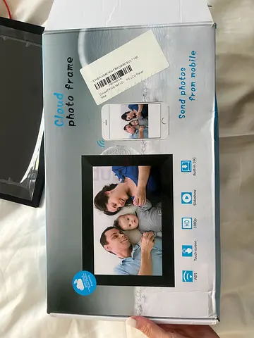 Cloud photo frame