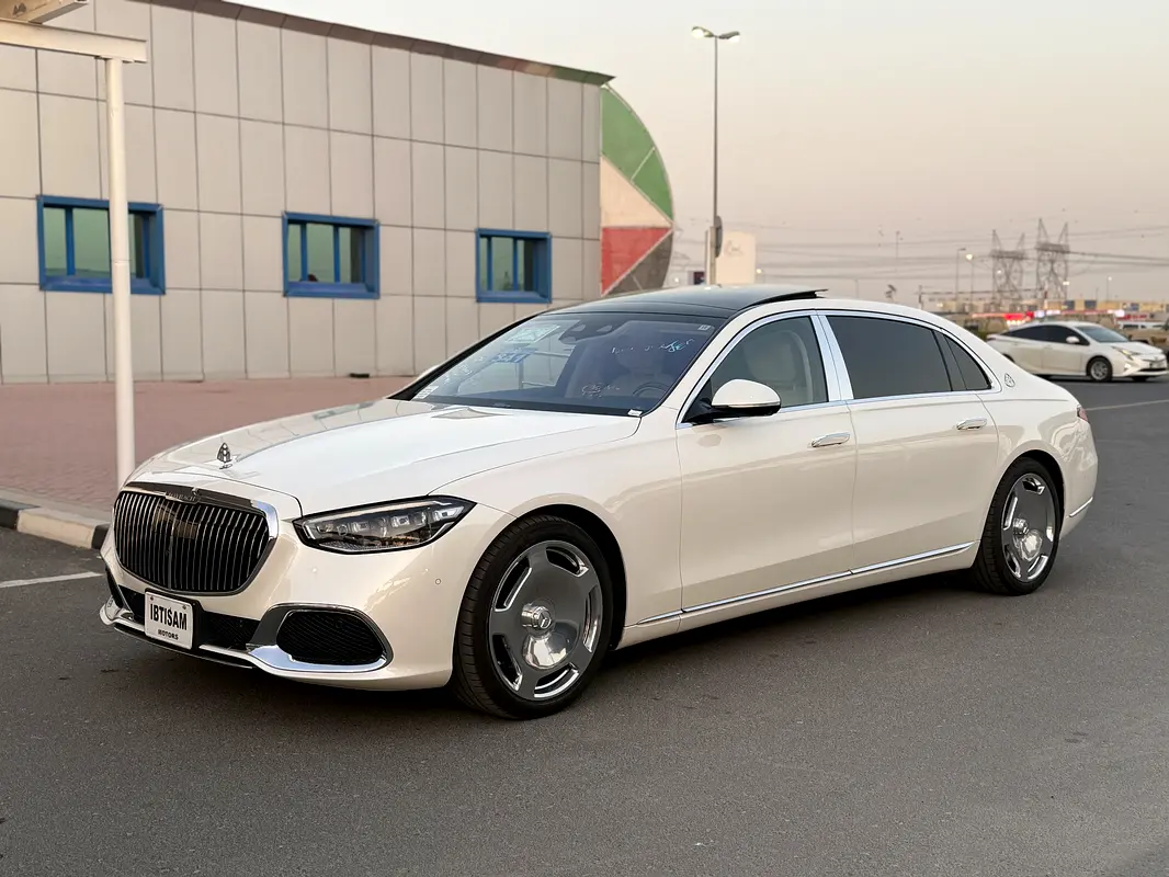 Mercedes-Maybach S-Class 2022 — photo 1 of 13
