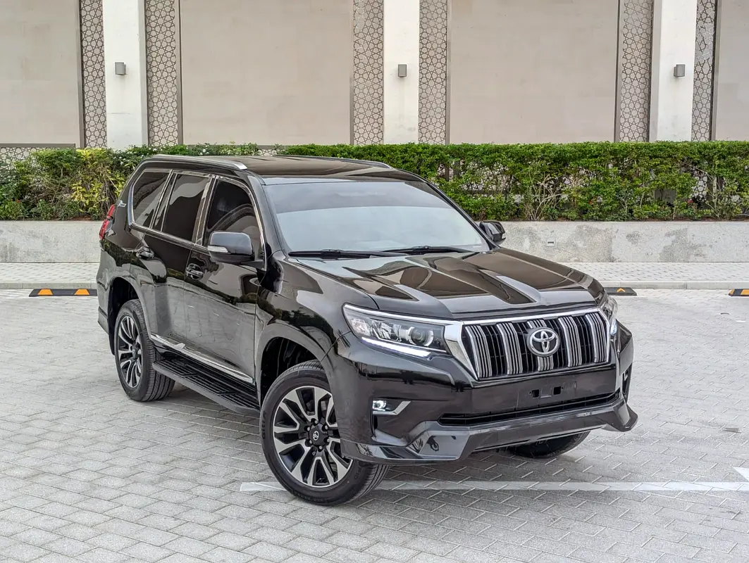 Toyota Prado 2018 — photo 1 of 20