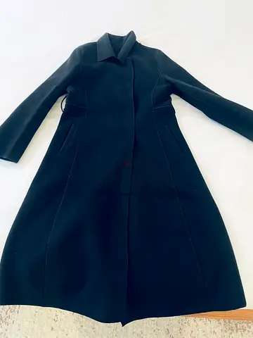 Elegant Black Long Coat 100% wool