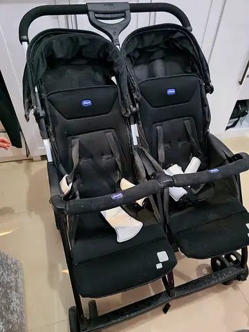 Twin stroller