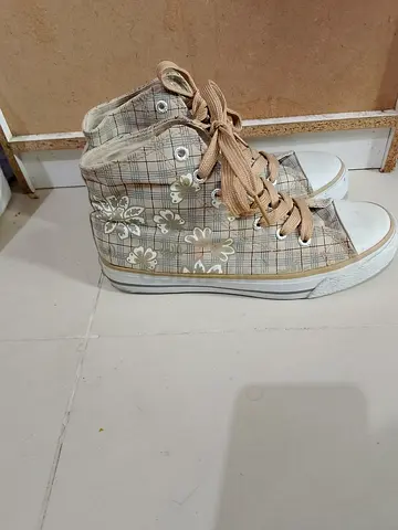 Stylish Floral High-Top Sneakers
